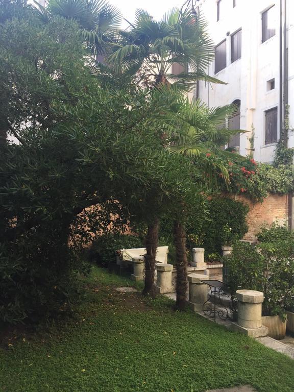 In A Lovely Garden Biennale Flat Venezia Esterno foto