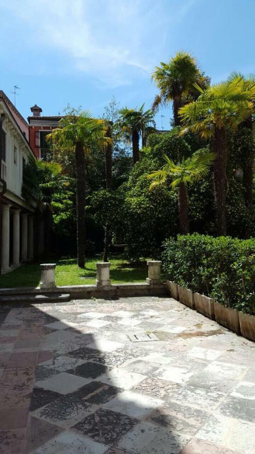 In A Lovely Garden Biennale Flat Venezia Esterno foto